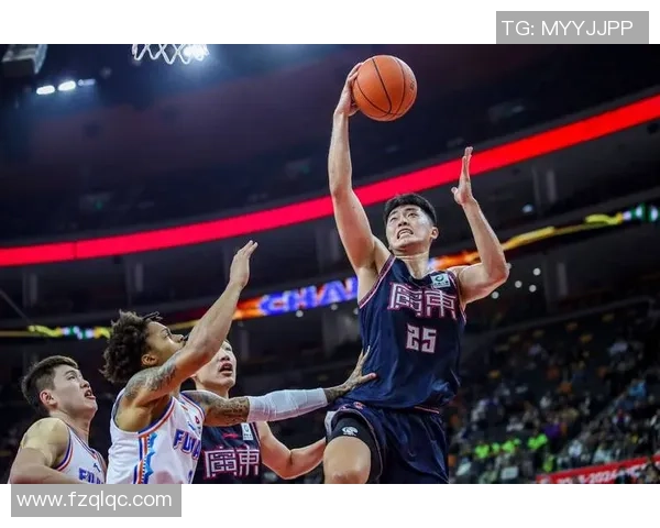 2017年11月8日CBA精彩对决广厦队迎战深圳队全场回顾与分析